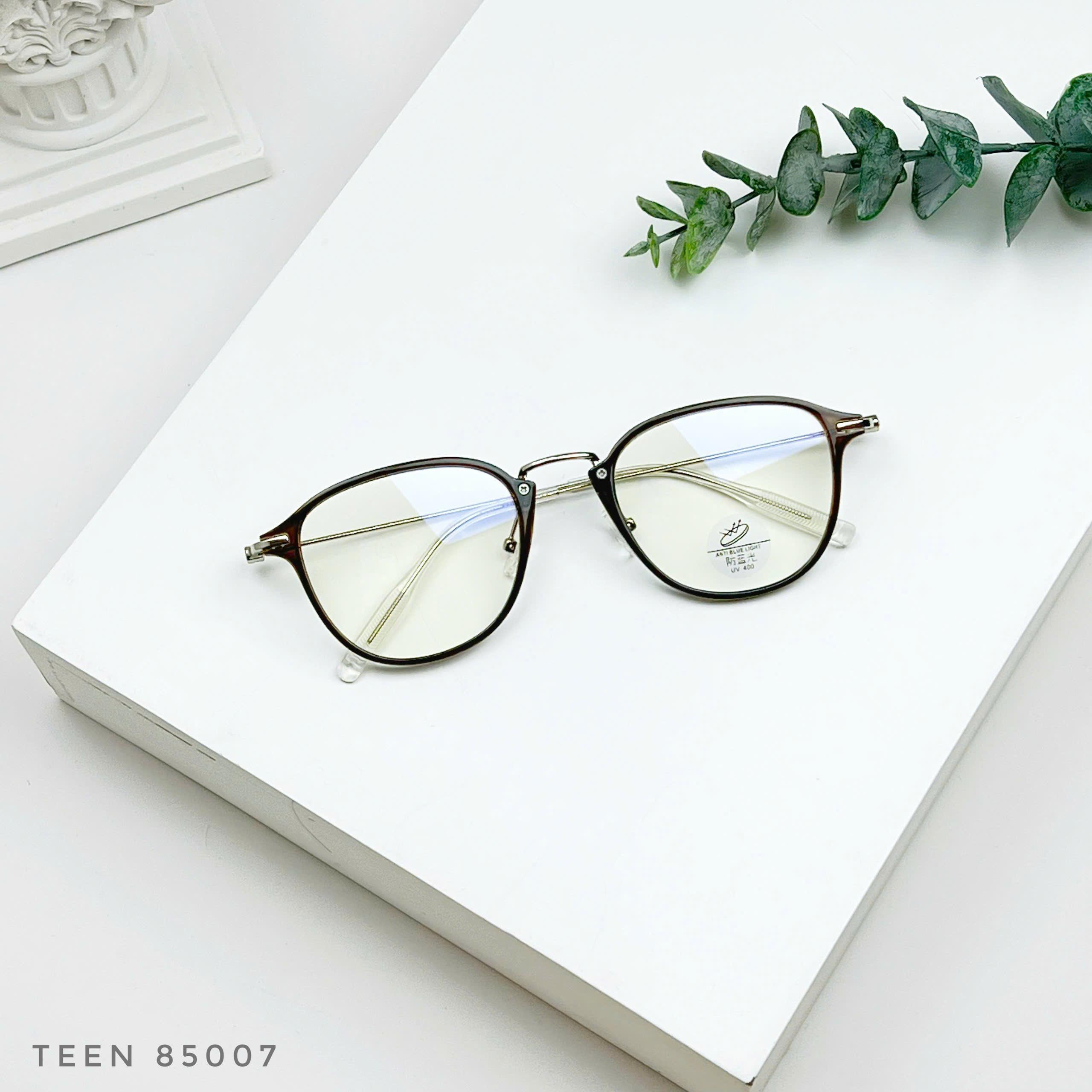 Gọng kính phối kim loại thanh lịch – chất liệu nhựa dẻo siêu nhẹ khó gãy, đeo êm thoải mái, phong cách Hàn trẻ trung và tinh tế - Ảnh 4