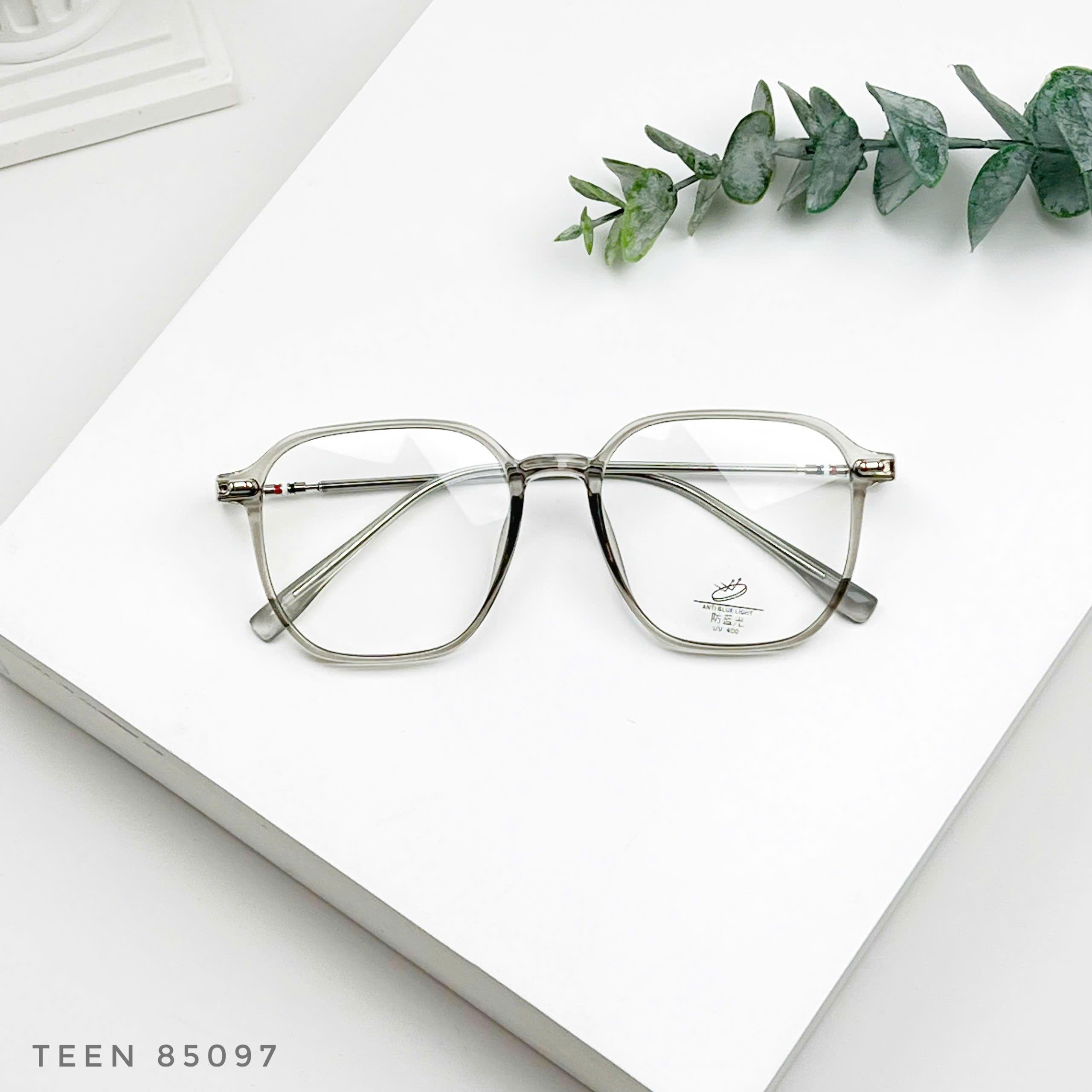 Gọng kính form vuông trẻ trung – chất liệu nhựa dẻo siêu nhẹ khó gãy, đeo êm thoải mái, phù hợp cả nam và nữ phong cách Hàn - Ảnh 4