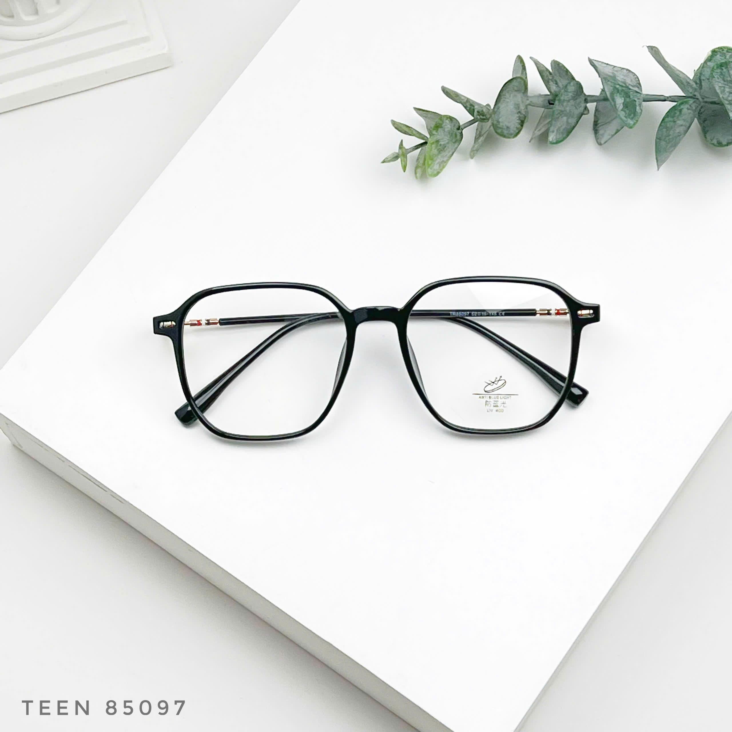 Gọng kính form vuông trẻ trung – chất liệu nhựa dẻo siêu nhẹ khó gãy, đeo êm thoải mái, phù hợp cả nam và nữ phong cách Hàn - Ảnh 3